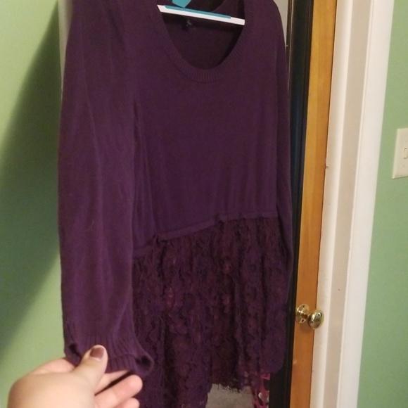 Lace Torrid Sweater - Picture 4 of 4